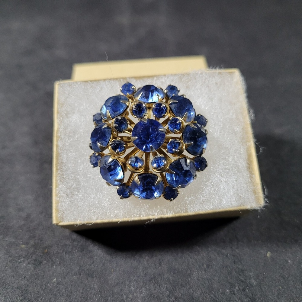 Vintage Blue Rhinestone Brooch Gold Tone Gemstone Pin JUDY LEE?? 1960s